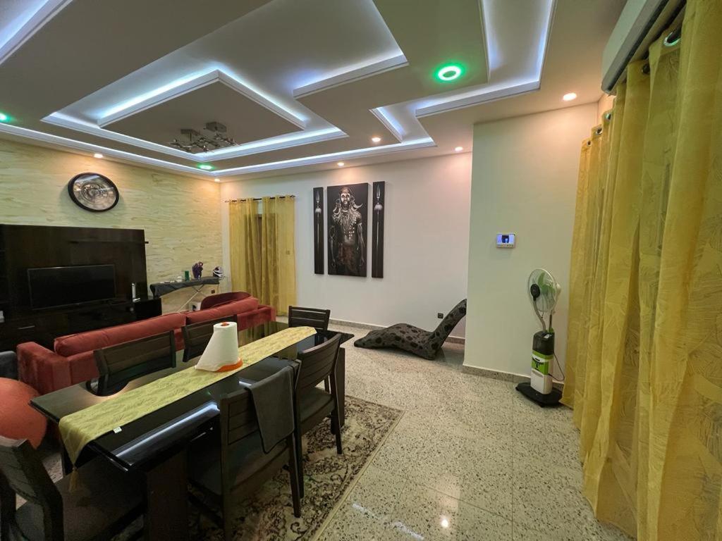 Smb-Gn Residence Lambandji - Electricite Et Wifi H24 Conakry Exterior photo