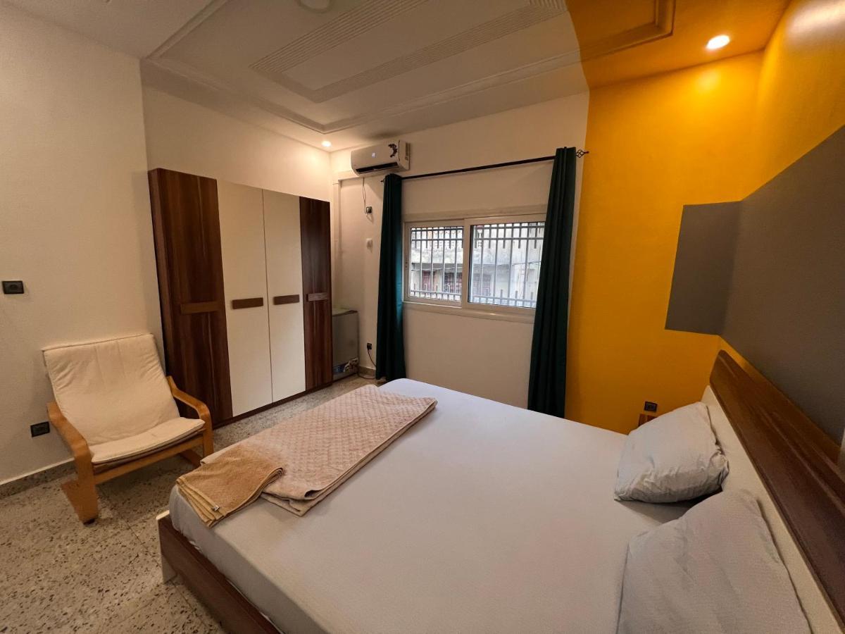 Smb-Gn Residence Lambandji - Electricite Et Wifi H24 Conakry Exterior photo