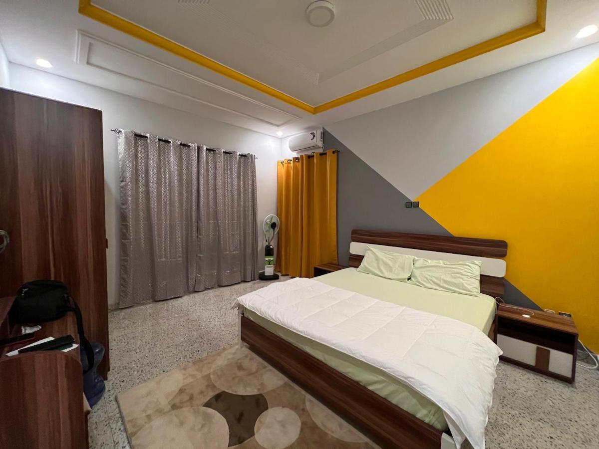 Smb-Gn Residence Lambandji - Electricite Et Wifi H24 Conakry Exterior photo